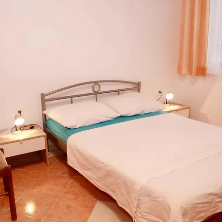 In Mastrinka 7407 Trogir